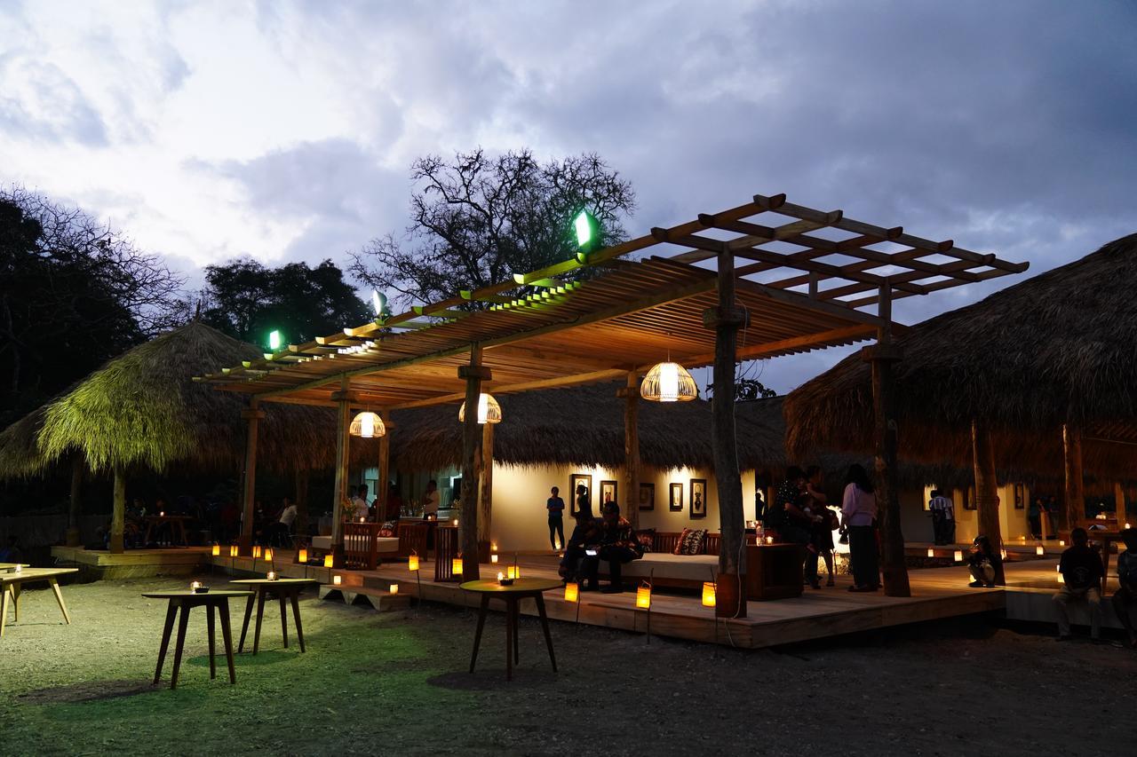 Lelewatu Resort Sumba Watukarere Экстерьер фото
